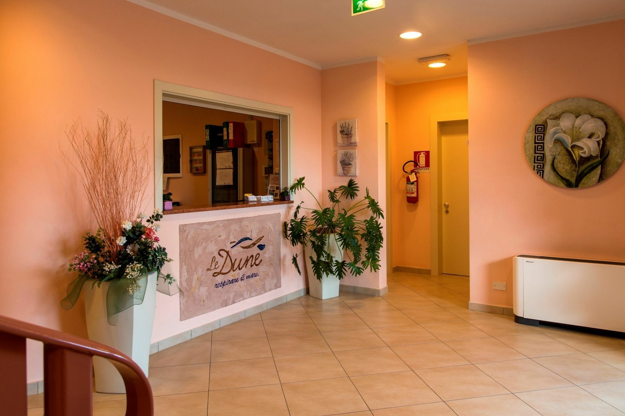 Residence Hotel Le Dune Lido Adriano Exterior foto